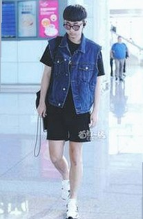 娱乐圈反差：明星光鲜背后隐藏的真实生活，令人震惊？